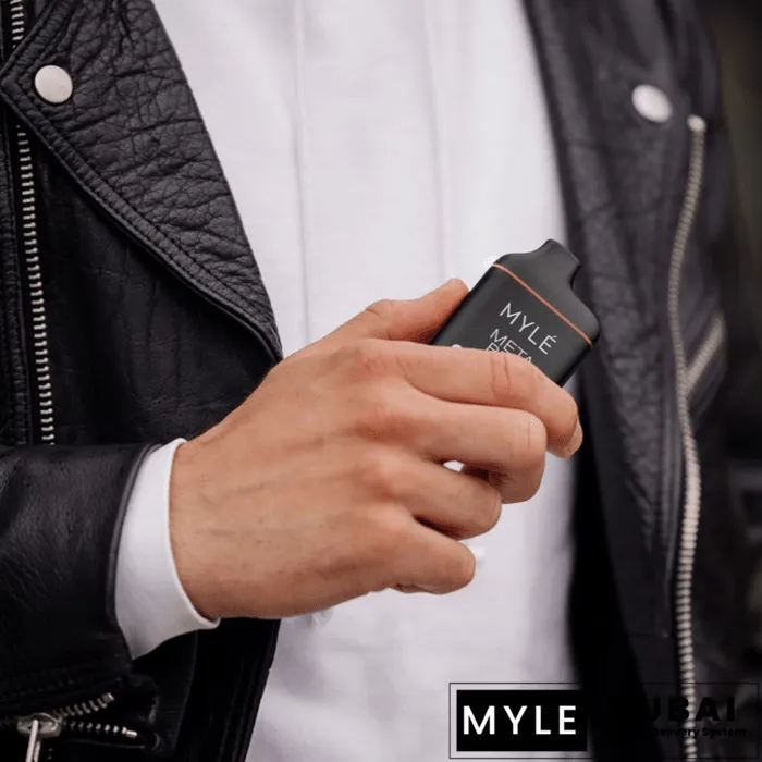 Myle Meta Box Strawberry Colada Disposable Device