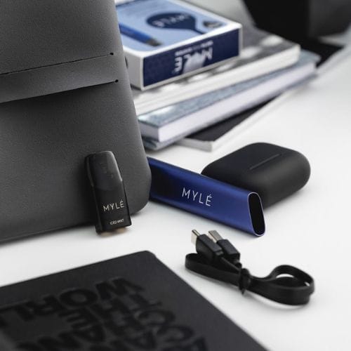 Myle Meta V5 Navy Blue Device 3 Myle Meta V5 Navy Blue Device - Image 3